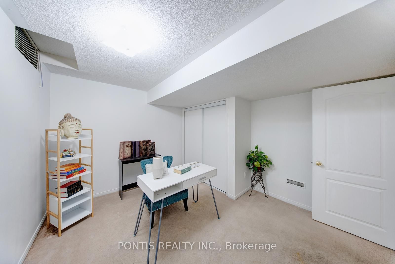 Detached House for sale at 48 Sawston Circle, Brampton, Ontario, L7A 2N7 - Fletcher's Meadow - MLS: W12831638