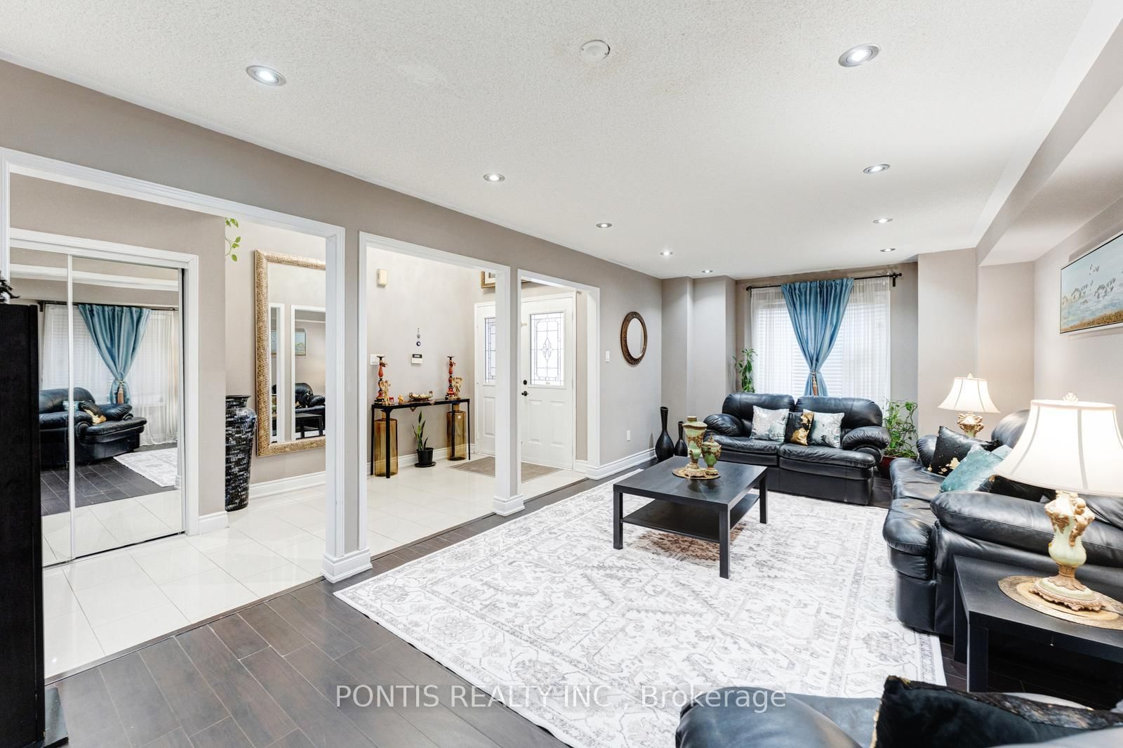 Detached House for sale at 48 Sawston Circle, Brampton, Ontario, L7A 2N7 - Fletcher's Meadow - MLS: W12831638