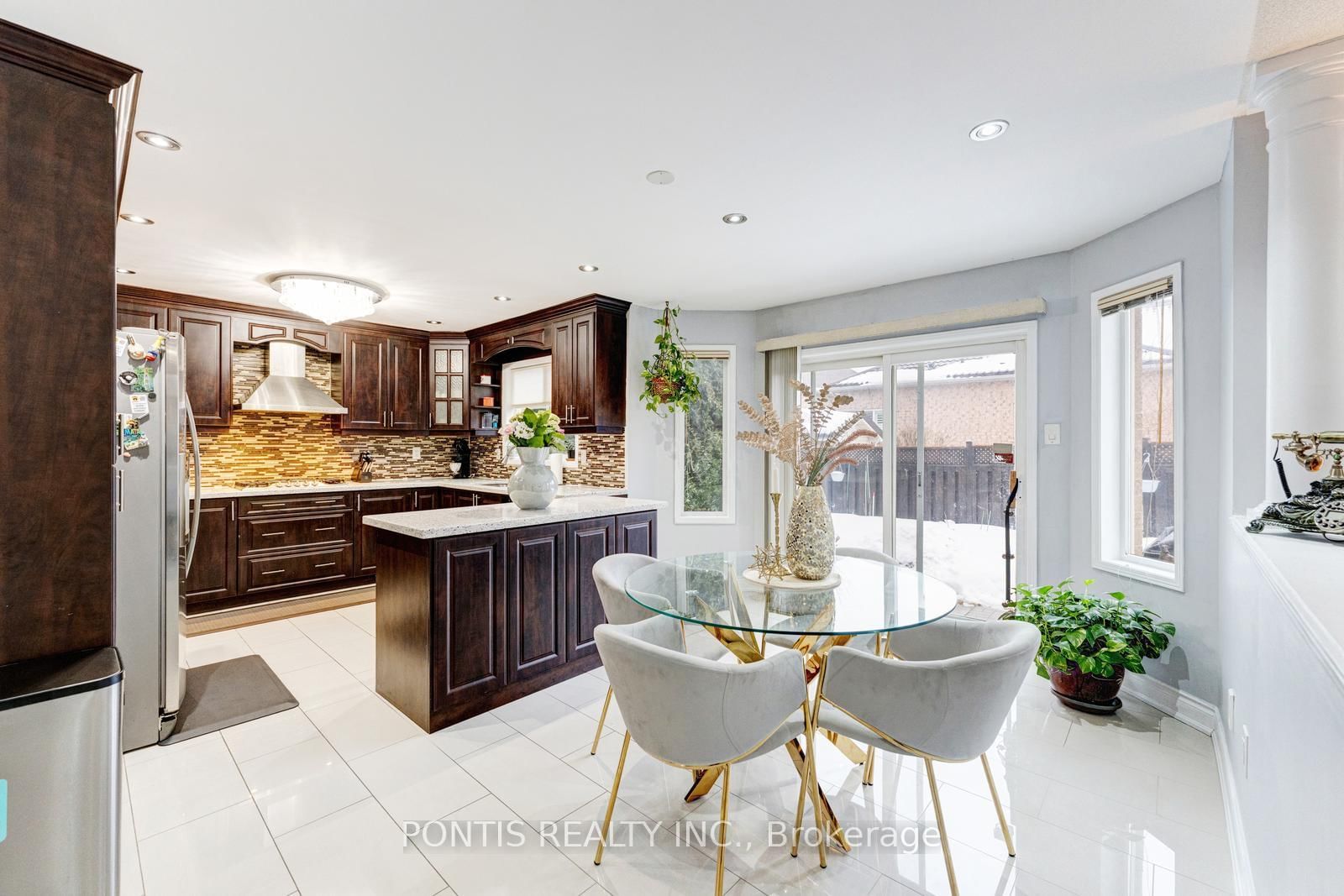 Detached House for sale at 48 Sawston Circle, Brampton, Ontario, L7A 2N7 - Fletcher's Meadow - MLS: W12831638