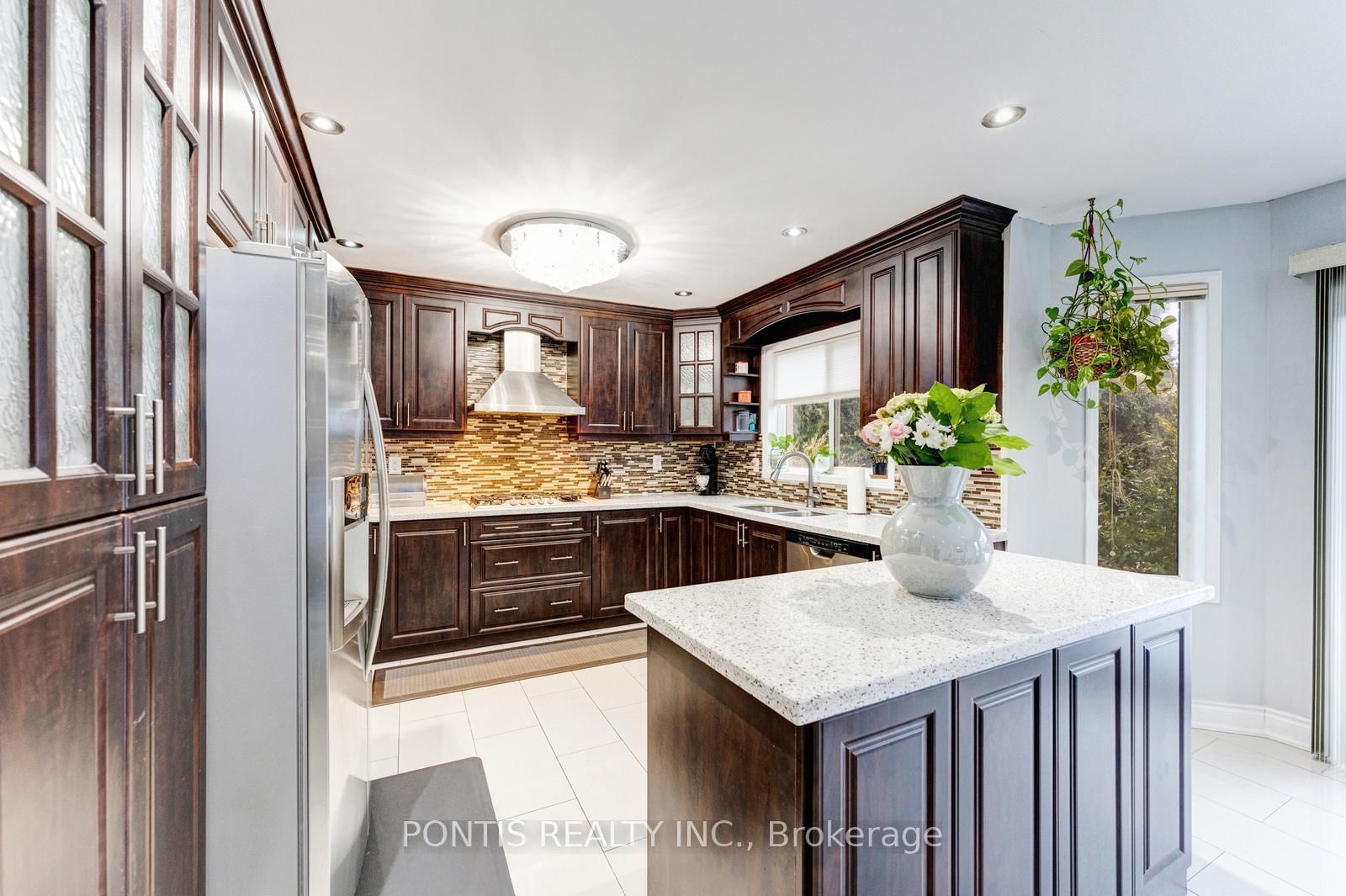 Detached House for sale at 48 Sawston Circle, Brampton, Ontario, L7A 2N7 - Fletcher's Meadow - MLS: W12831638