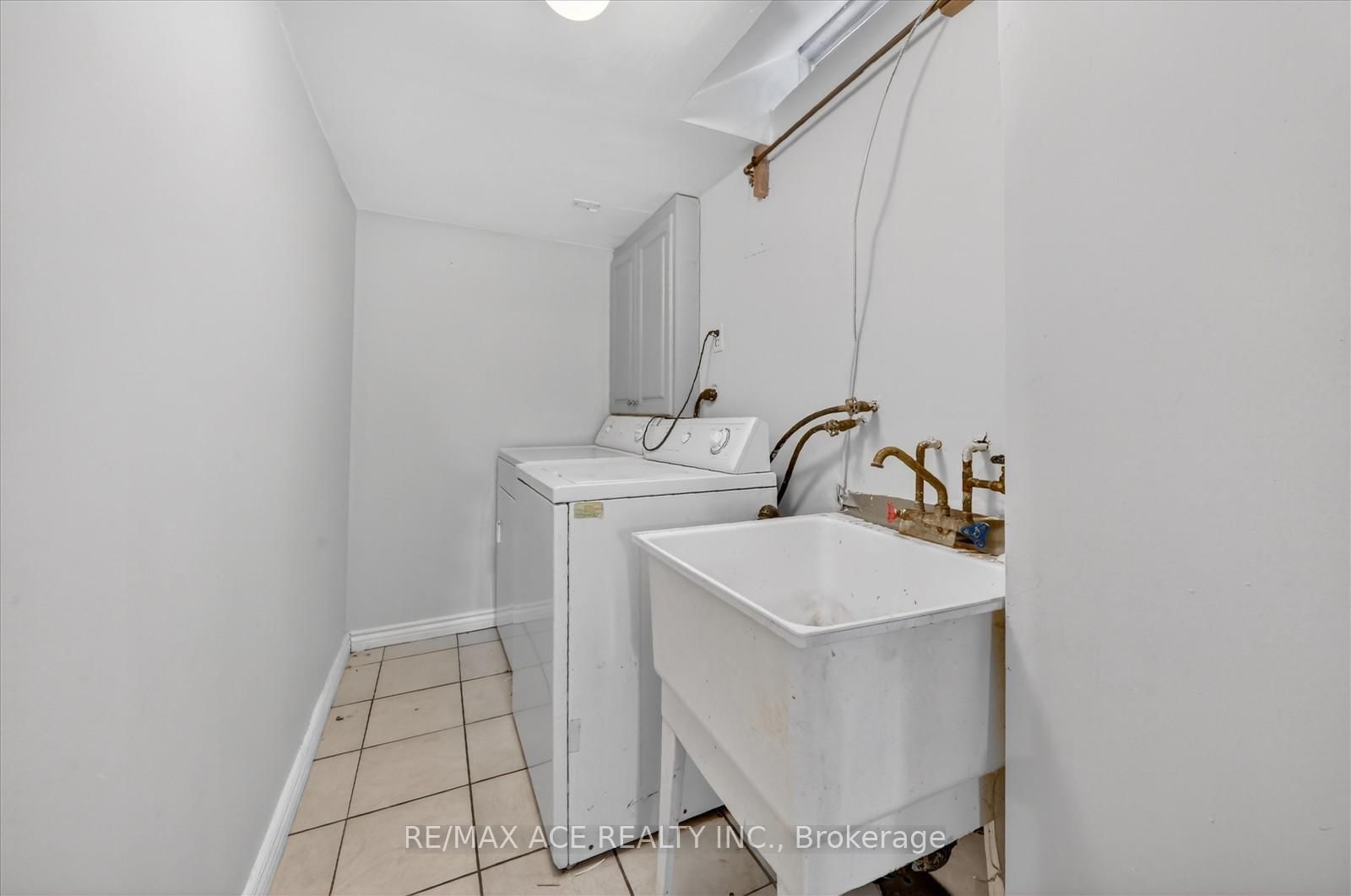 Listing Image 41
