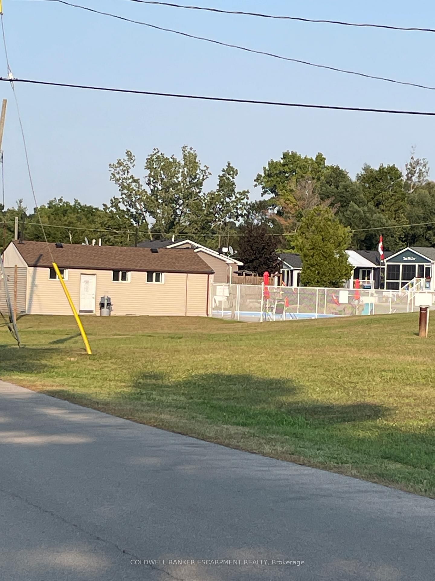 Listing Image 17