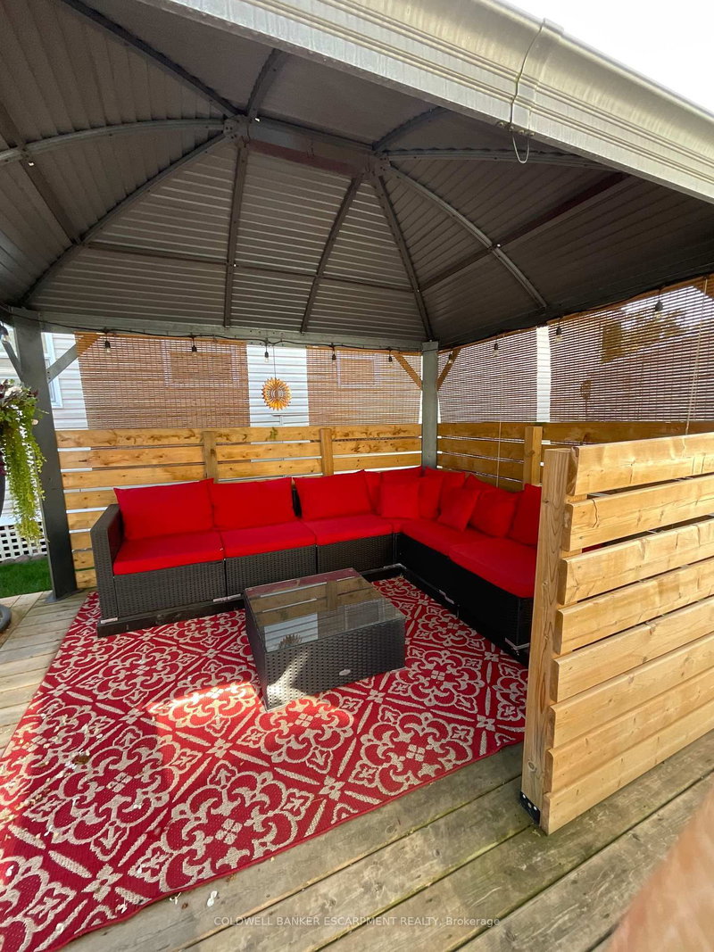 5 Spruce - 4449 Milburough Line, Burlington, L7P 0P5 | Image 3