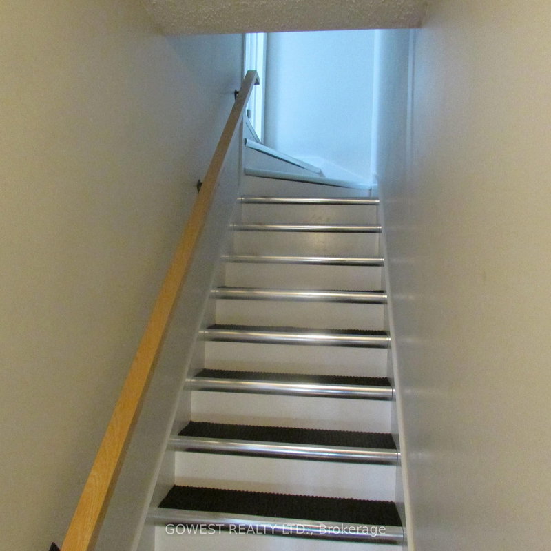 3rd Floor - 24A Roncesvalles Ave, Toronto, M6R 2K3 | Image 3