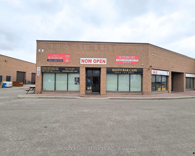 30 - 19 Kenview Blvd, Brampton, L6T 5G6 | Image 2