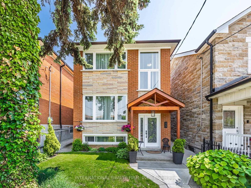 49 Lapp St, Toronto, M6N 3W5 | Image 2