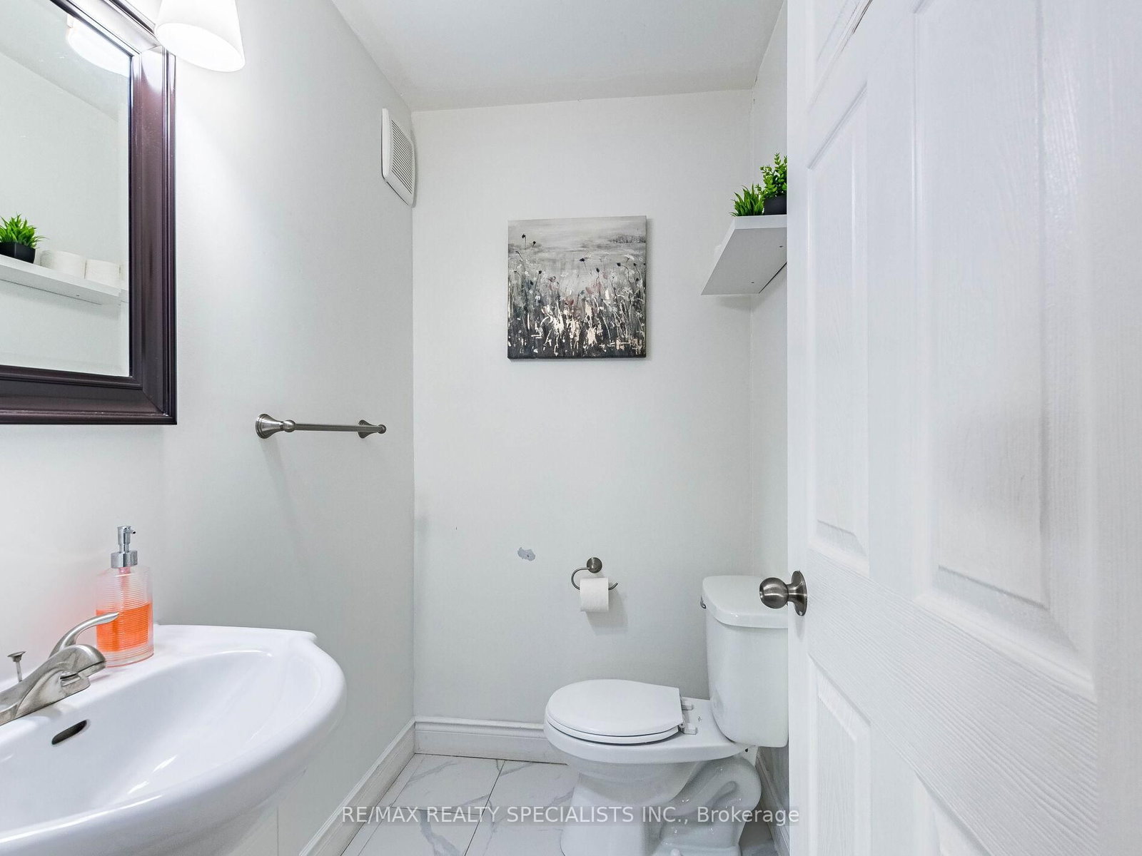 Semi-Detached House for sale at 18 Ashford Court, Brampton, Ontario, L6V 2Z1 - Brampton North - MLS: W12833166