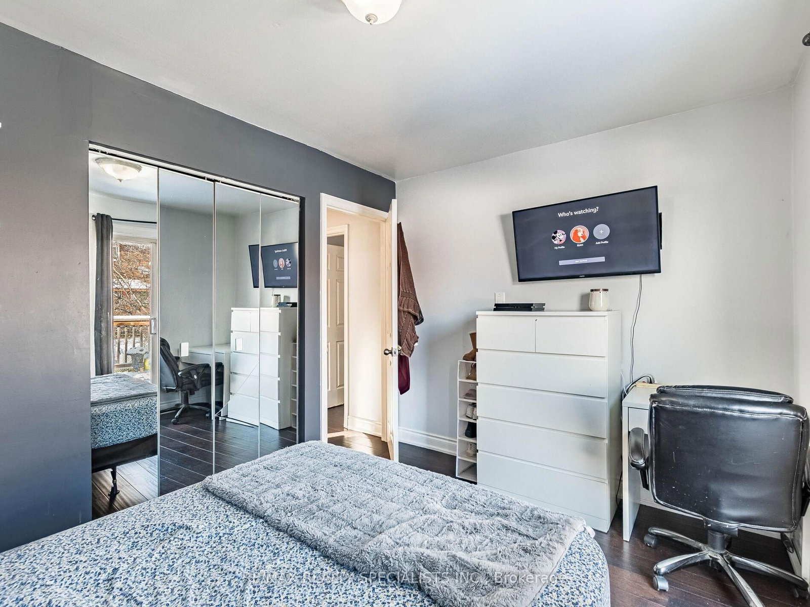 Semi-Detached House for sale at 18 Ashford Court, Brampton, Ontario, L6V 2Z1 - Brampton North - MLS: W12833166