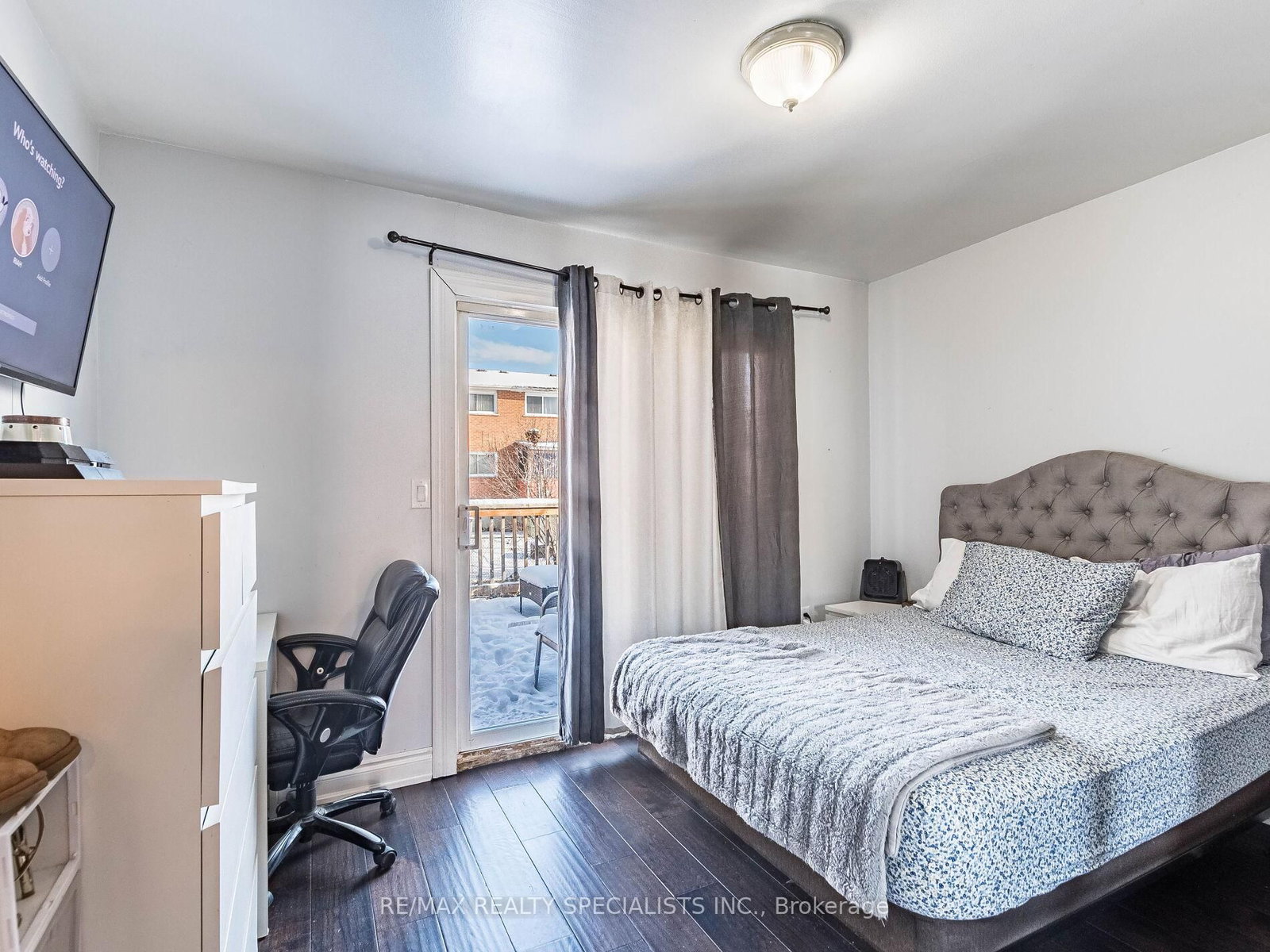 Semi-Detached House for sale at 18 Ashford Court, Brampton, Ontario, L6V 2Z1 - Brampton North - MLS: W12833166