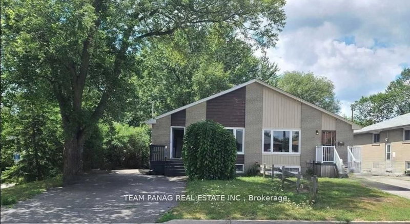 55 Fairglen Ave, Brampton, L6X 1K7 | Image 2