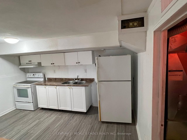 Bsmt - 534 Lana Terrace