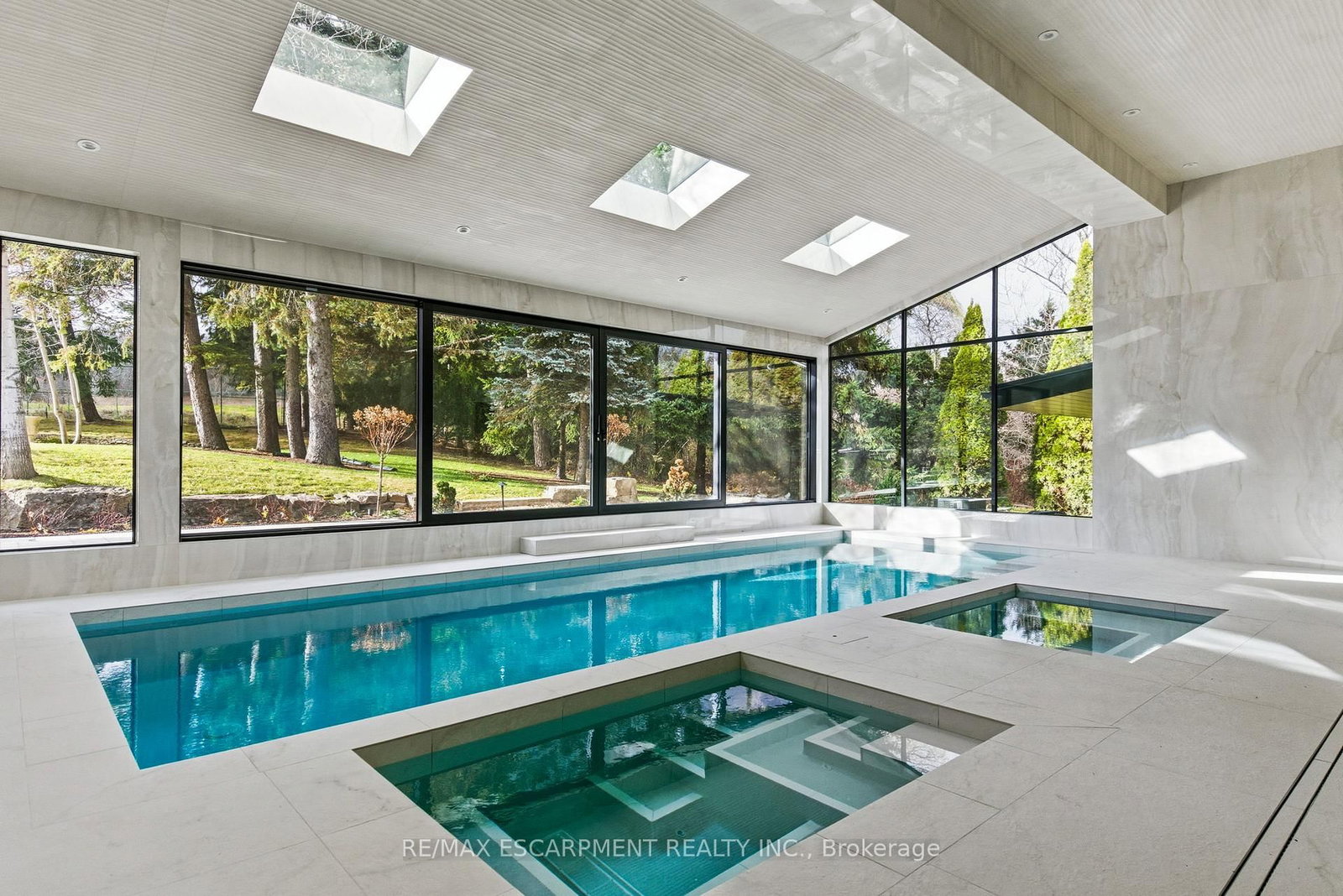 3320 Guelph Line • Burlington, ON photo 24