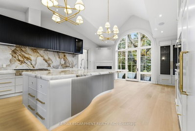 3320 Guelph Line • Burlington, ON photo 9