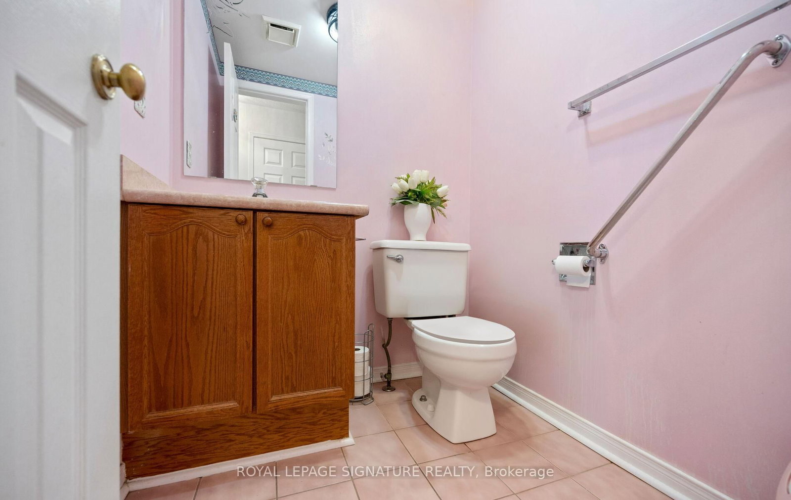 Townhouse for sale at 3 Lancewood Crescent, Brampton, Ontario, L6S 5Y6 - Queen Street Corridor - MLS: W12834394