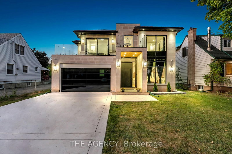 9 Earl St, Mississauga, L5M 1N6 | Image 2