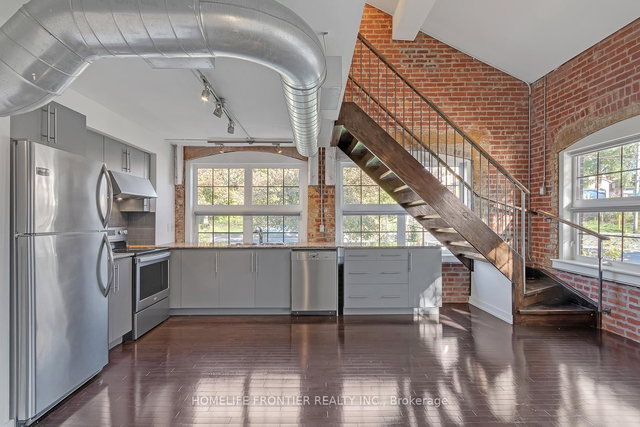 342 - 1100 Lansdowne Avenue