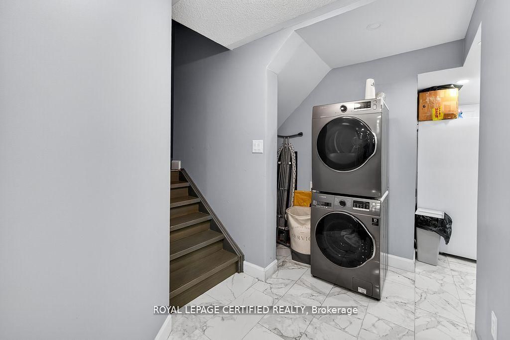 Semi-Detached House for sale at 497 Downes Jackson Heights, Milton, Ontario, L9T 8W2 - Harrison - MLS: W12835262