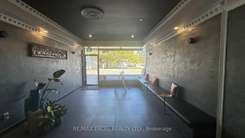 675 The Queensway, Toronto, M8Y 1K8 | Image 3