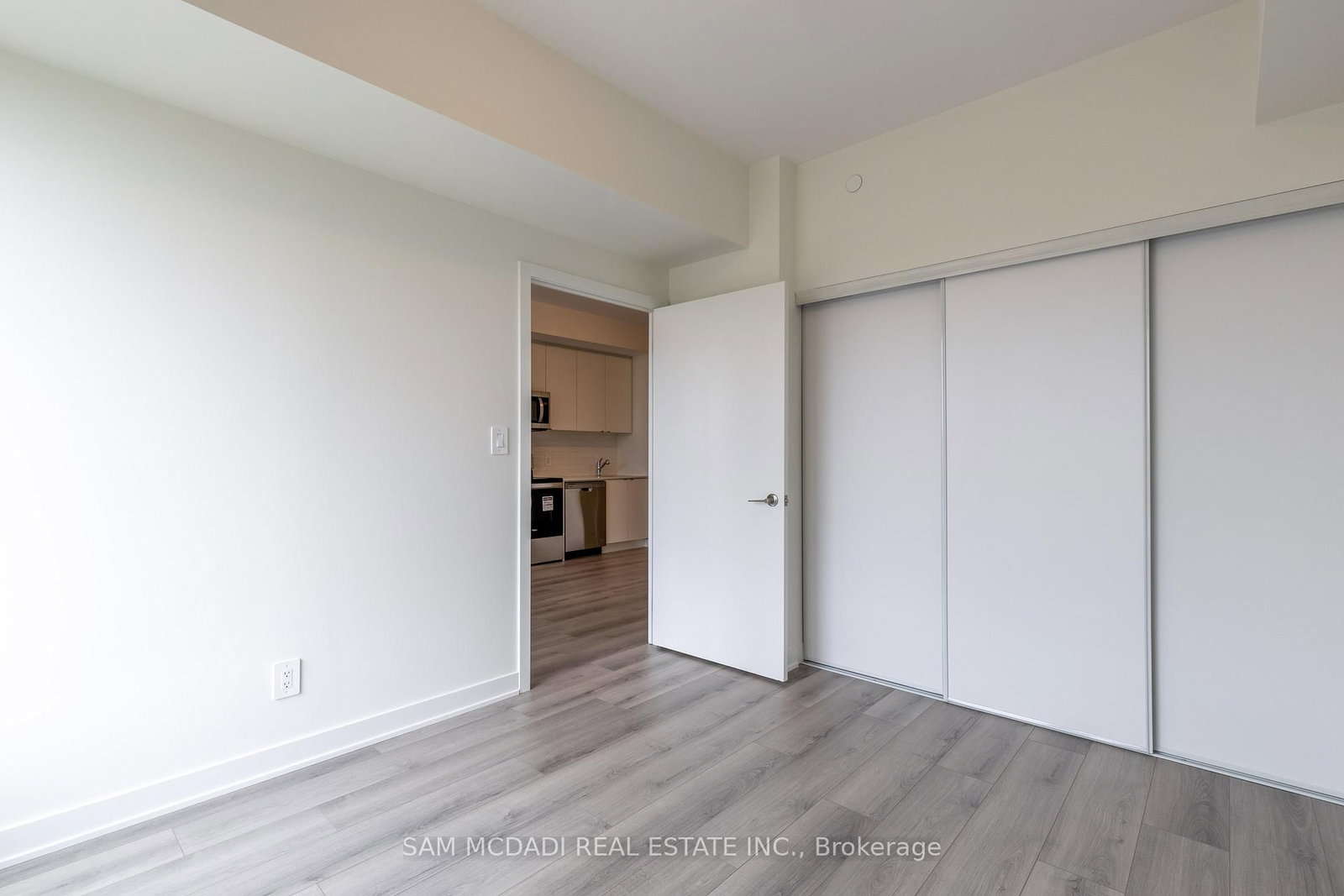 Condo for sale at 308-1440 Clarriage Court, Milton, Ontario, L9T 2X5 - Ford - MLS: W12835418