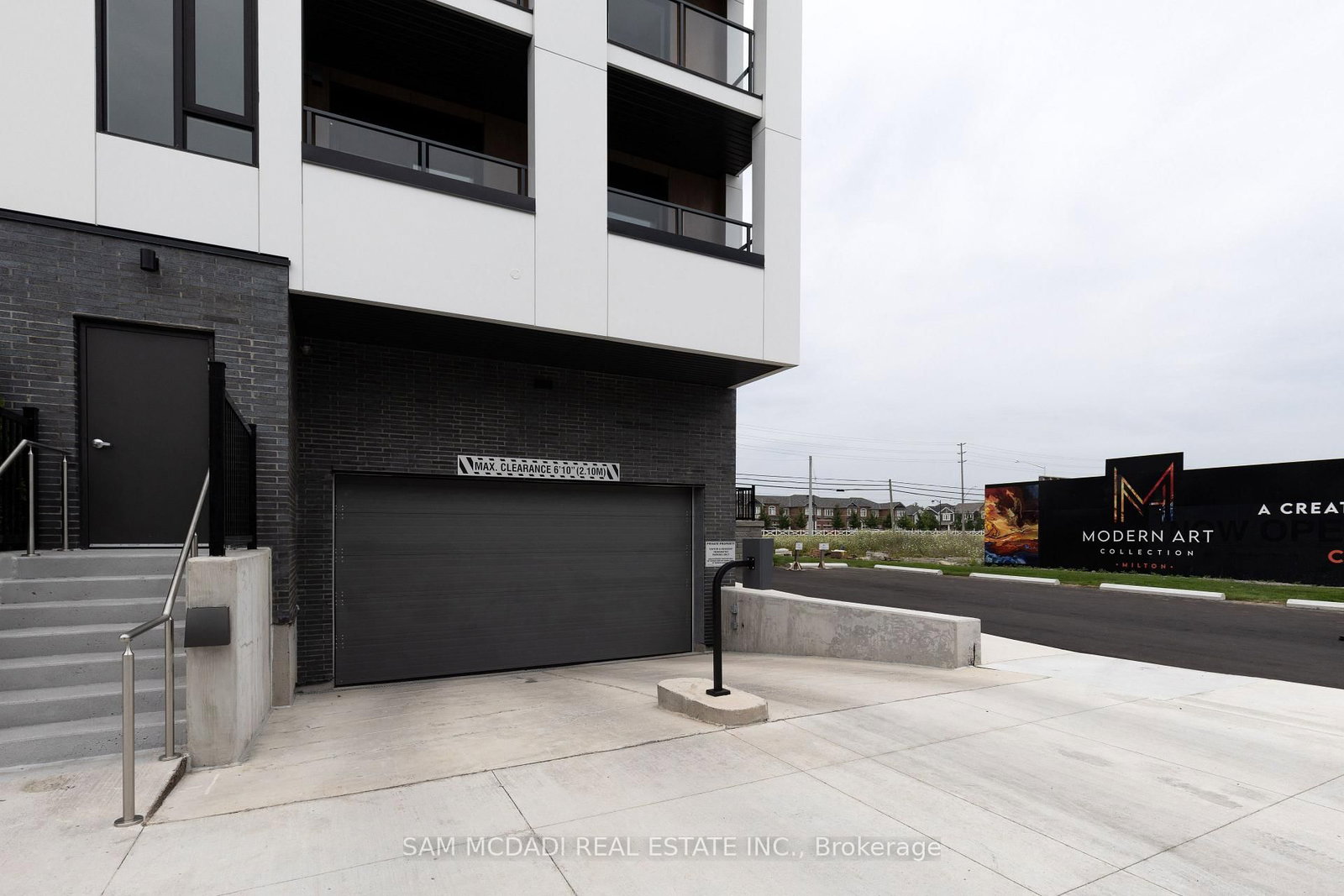 Condo for sale at 308-1440 Clarriage Court, Milton, Ontario, L9T 2X5 - Ford - MLS: W12835418