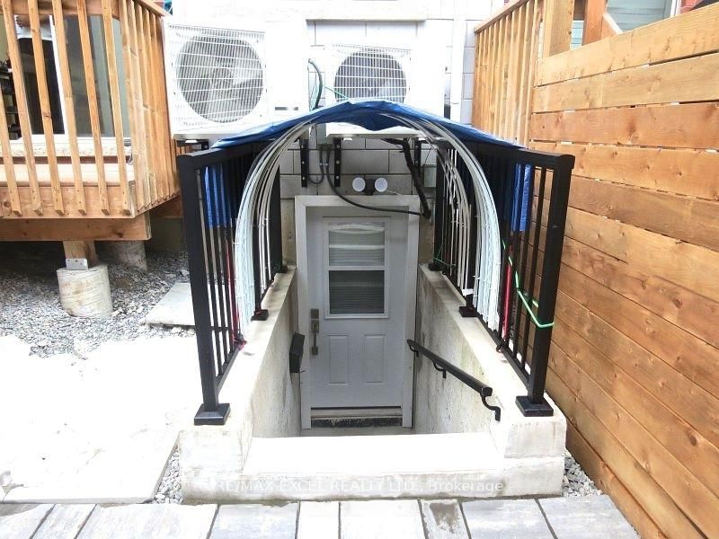 Bsmnt - 70 William Duncan Rd, Toronto, M3K 0C5 | Image 3