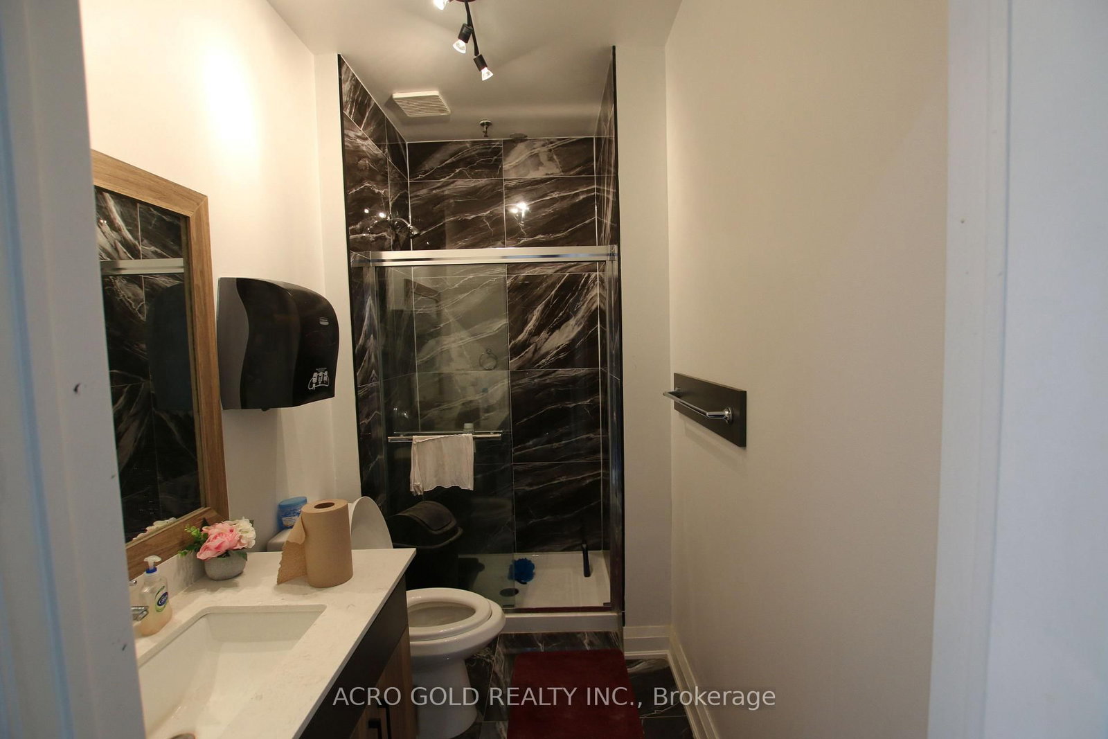 11 Goodmark Place, Unit 1 - Photo 10