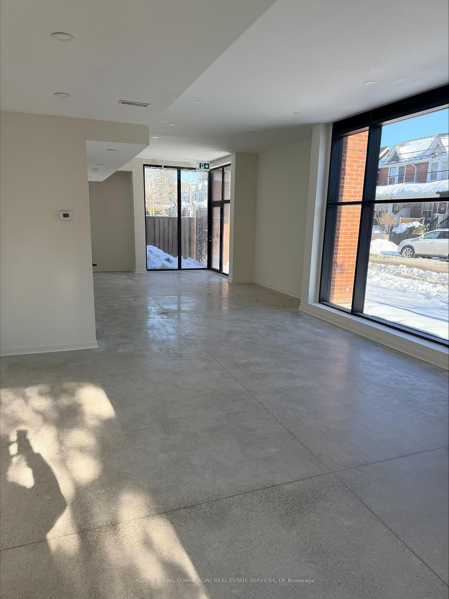 170 Perth Avenue W, Unit 4