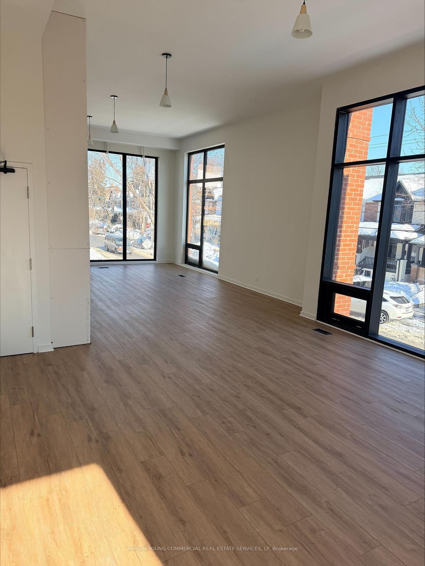 170 Perth Avenue, Unit 1 - Photo 3