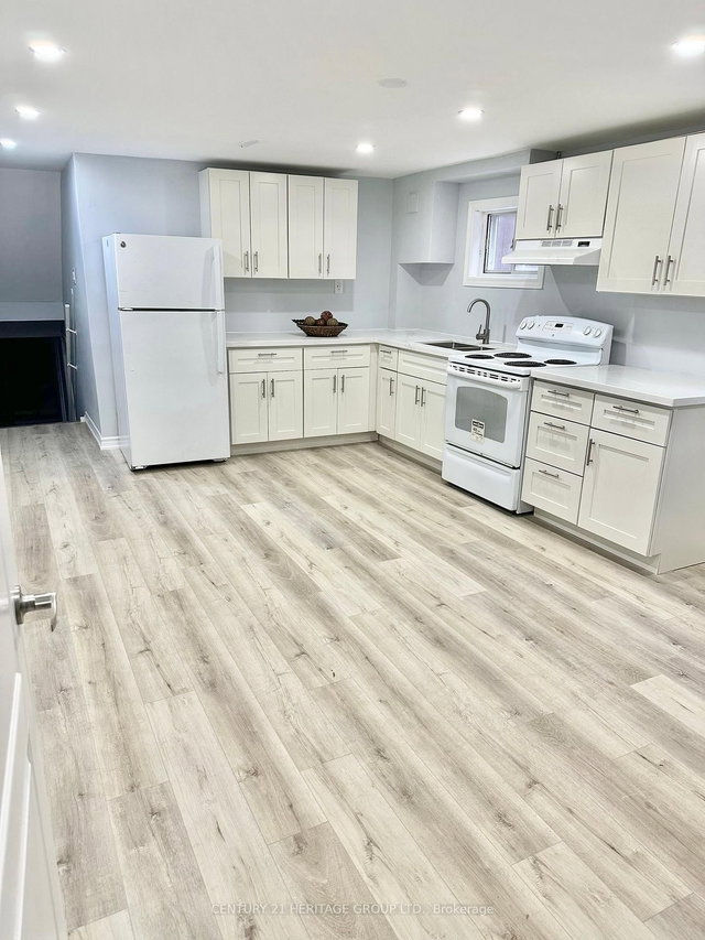 Lower - 32 Histon Crescent