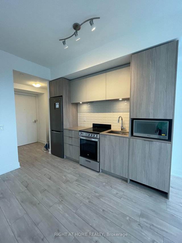 3309 - 70 ANNIE CRAIG Drive