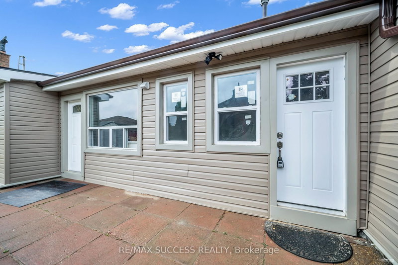 03 - 15 Killamarsh Dr, Toronto, M3J 1J2 | Image 2