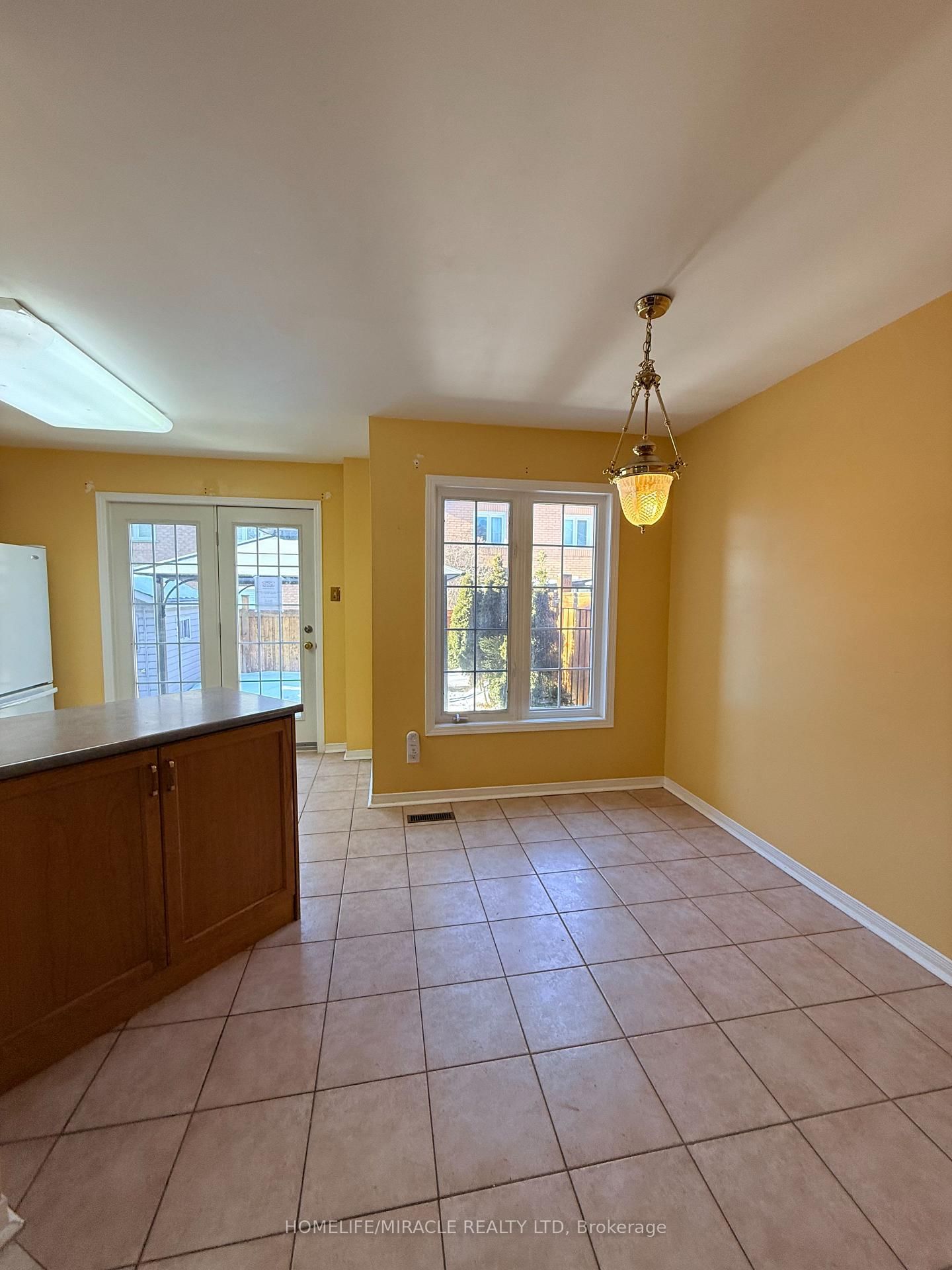 Semi-Detached House for sale at 137 Pressed Brick Drive, Brampton, Ontario, L6V 4K5 - Brampton North - MLS: W12836204