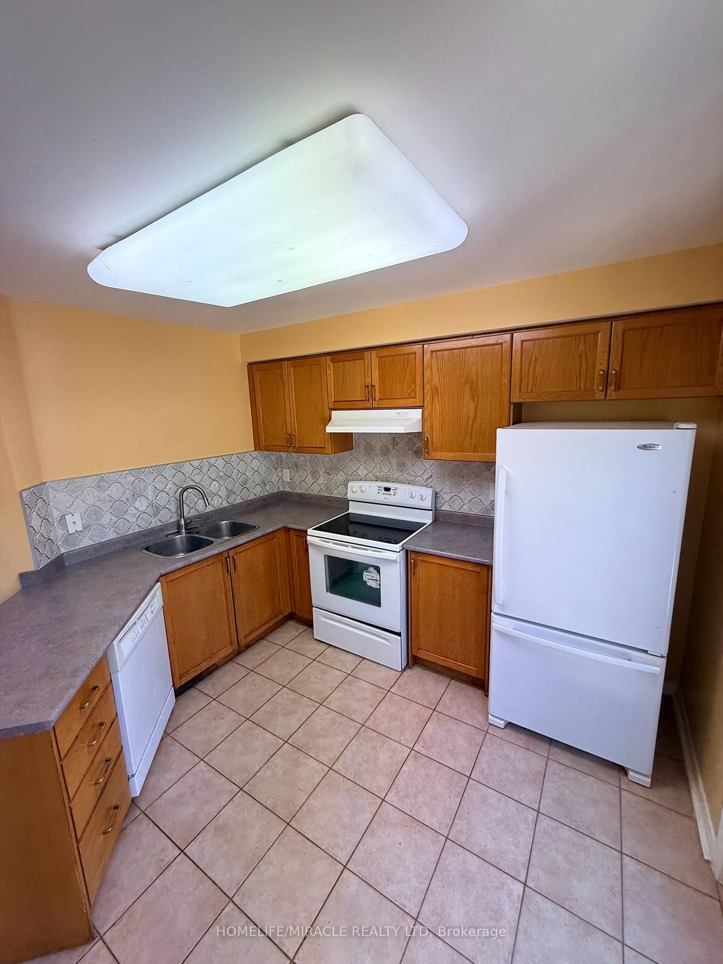 Semi-Detached House for sale at 137 Pressed Brick Drive, Brampton, Ontario, L6V 4K5 - Brampton North - MLS: W12836204