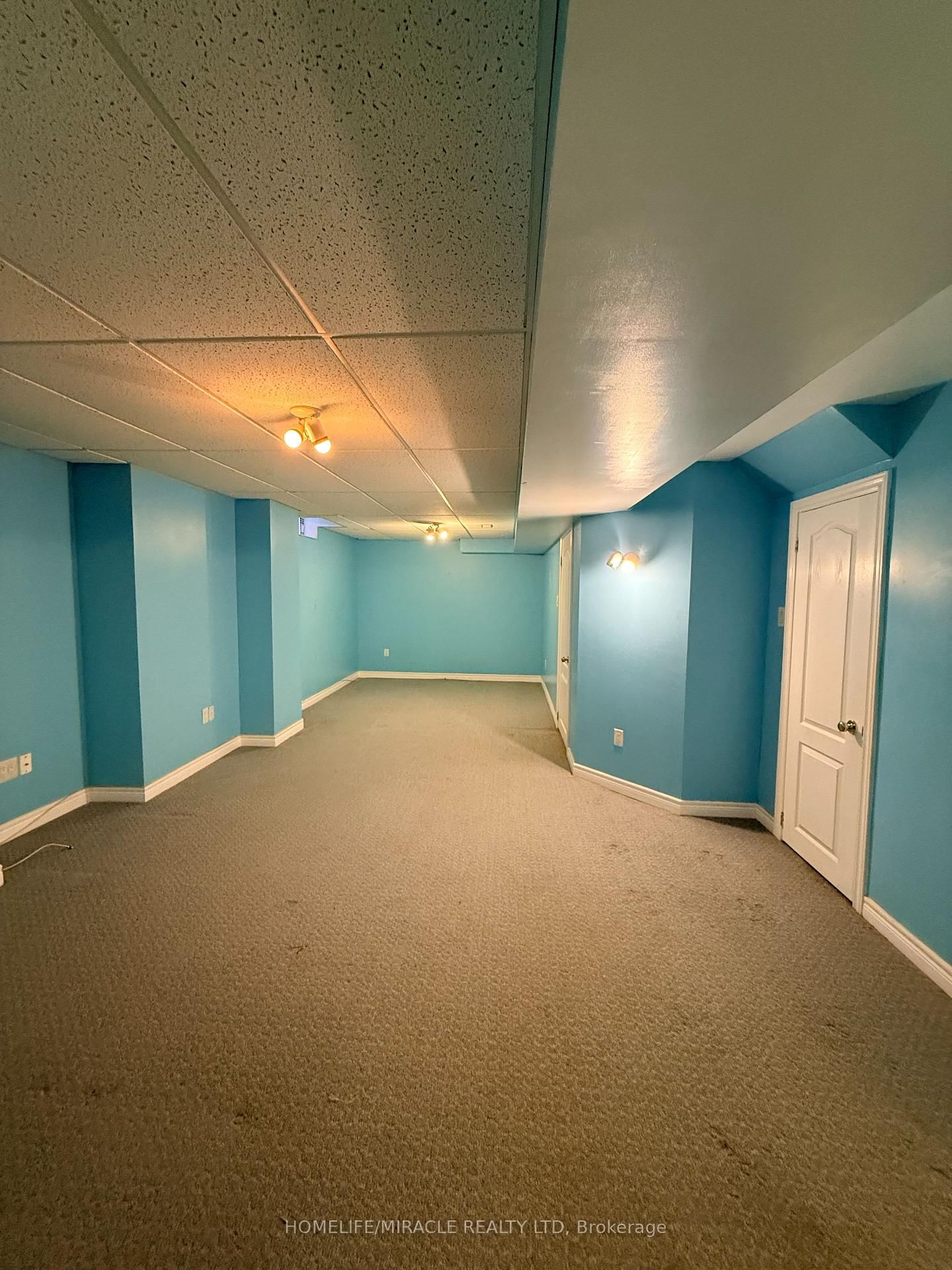 Semi-Detached House for sale at 137 Pressed Brick Drive, Brampton, Ontario, L6V 4K5 - Brampton North - MLS: W12836204