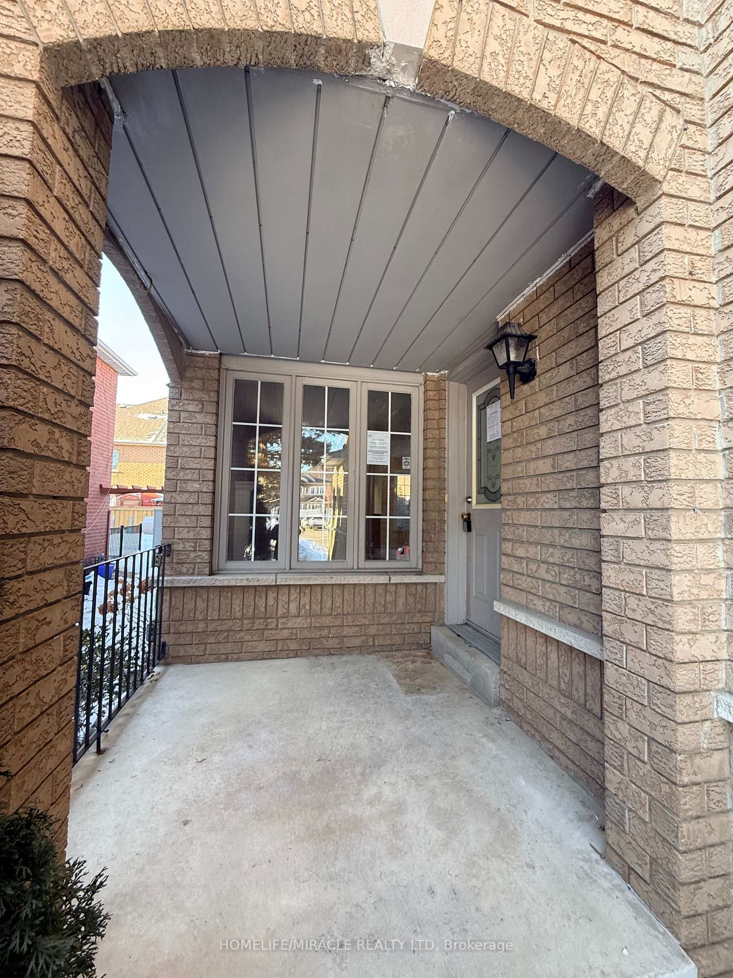 Semi-Detached House for sale at 137 Pressed Brick Drive, Brampton, Ontario, L6V 4K5 - Brampton North - MLS: W12836204