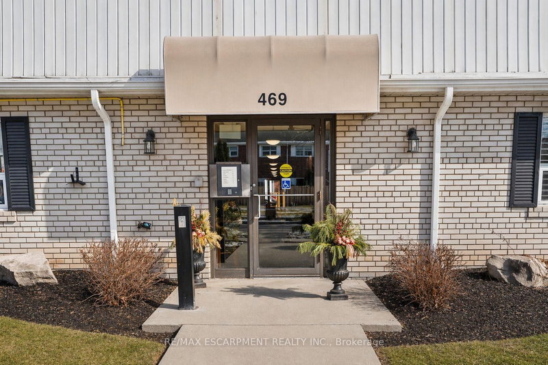 5 - 469 Claridge Rd, Burlington, L7N 2S1 | Image 2