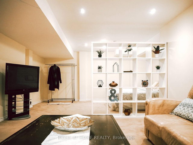 Bsmt - 776 Hepburn Road