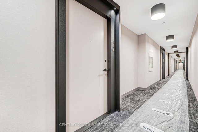 318 - 858 Dupont Street