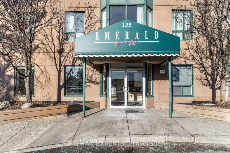 1410 - 135 Hillcrest Ave, Mississauga, L5B 4B1 | Image 2