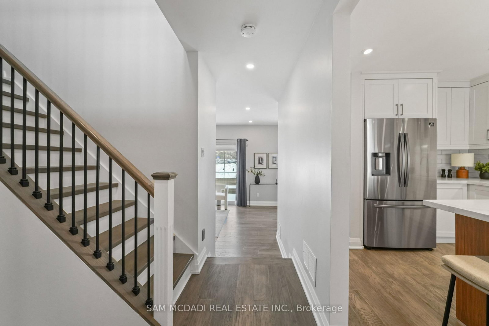 Semi-Detached House for sale at 4235 Pheasant Ru, Mississauga, Ontario, L5L 2B8 - Erin Mills - MLS: W12836800