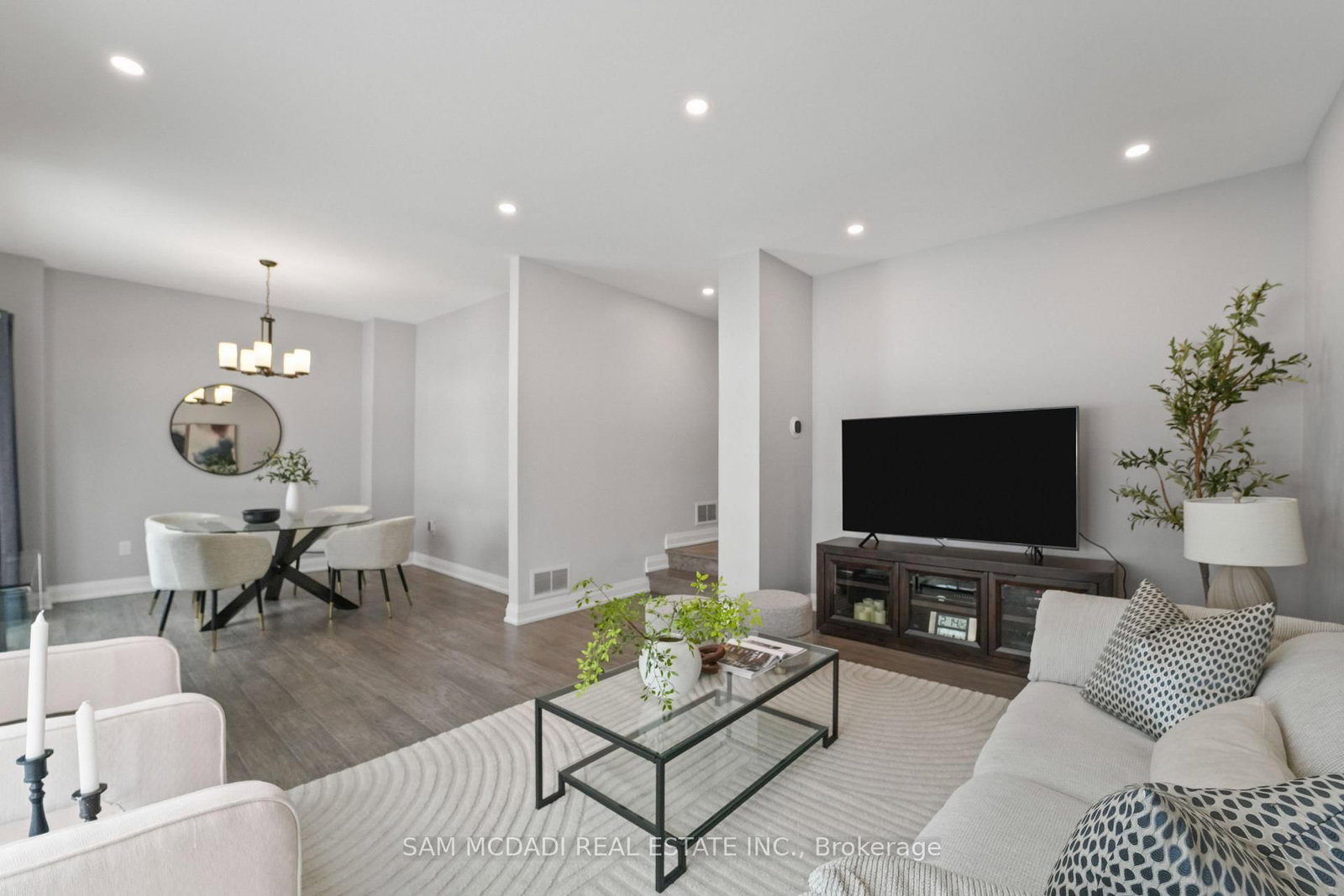 Semi-Detached House for sale at 4235 Pheasant Ru, Mississauga, Ontario, L5L 2B8 - Erin Mills - MLS: W12836800