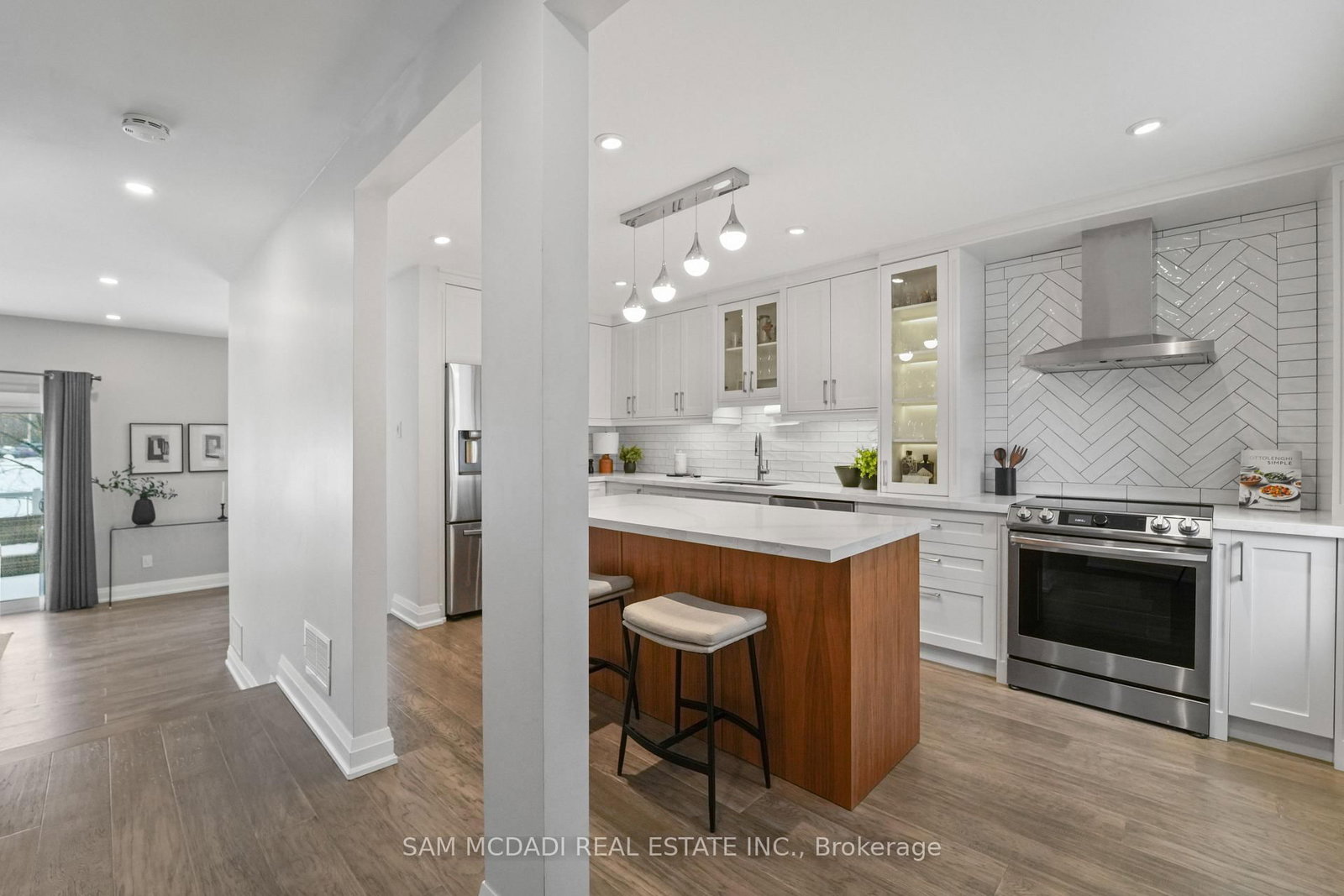 Semi-Detached House for sale at 4235 Pheasant Ru, Mississauga, Ontario, L5L 2B8 - Erin Mills - MLS: W12836800