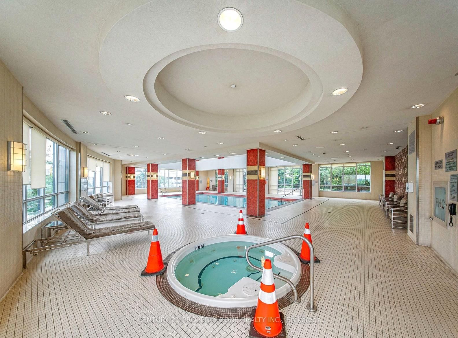 Condo for lease at 522-2 Eva Road, Toronto, Ontario, M9C 0A9 - Etobicoke West Mall - MLS: W12836892