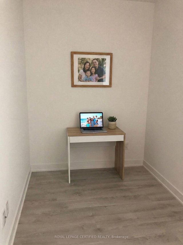 1409 - 160 Flemington Road