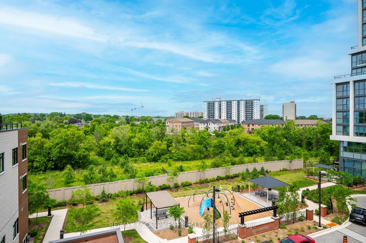 Townhouse for sale at 251-1075 Douglas McCurdy Common, Mississauga, Ontario, L5G 0C6 - Lakeview - MLS: W12837008