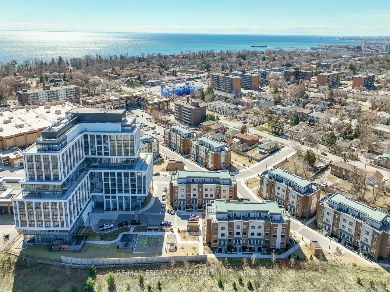 Townhouse for sale at 251-1075 Douglas McCurdy Common, Mississauga, Ontario, L5G 0C6 - Lakeview - MLS: W12837008