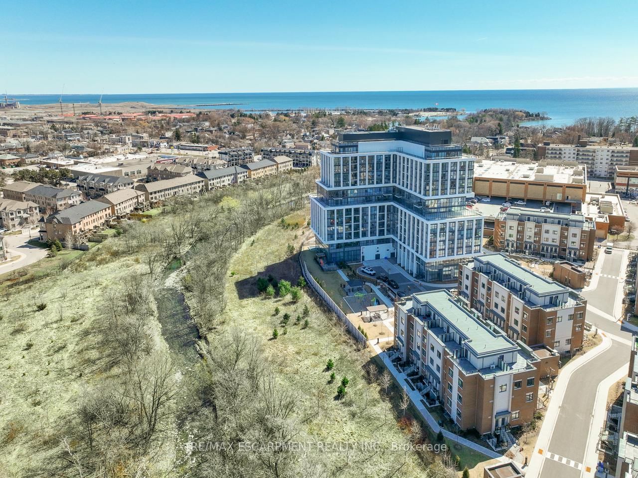 Townhouse for sale at 251-1075 Douglas McCurdy Common, Mississauga, Ontario, L5G 0C6 - Lakeview - MLS: W12837008