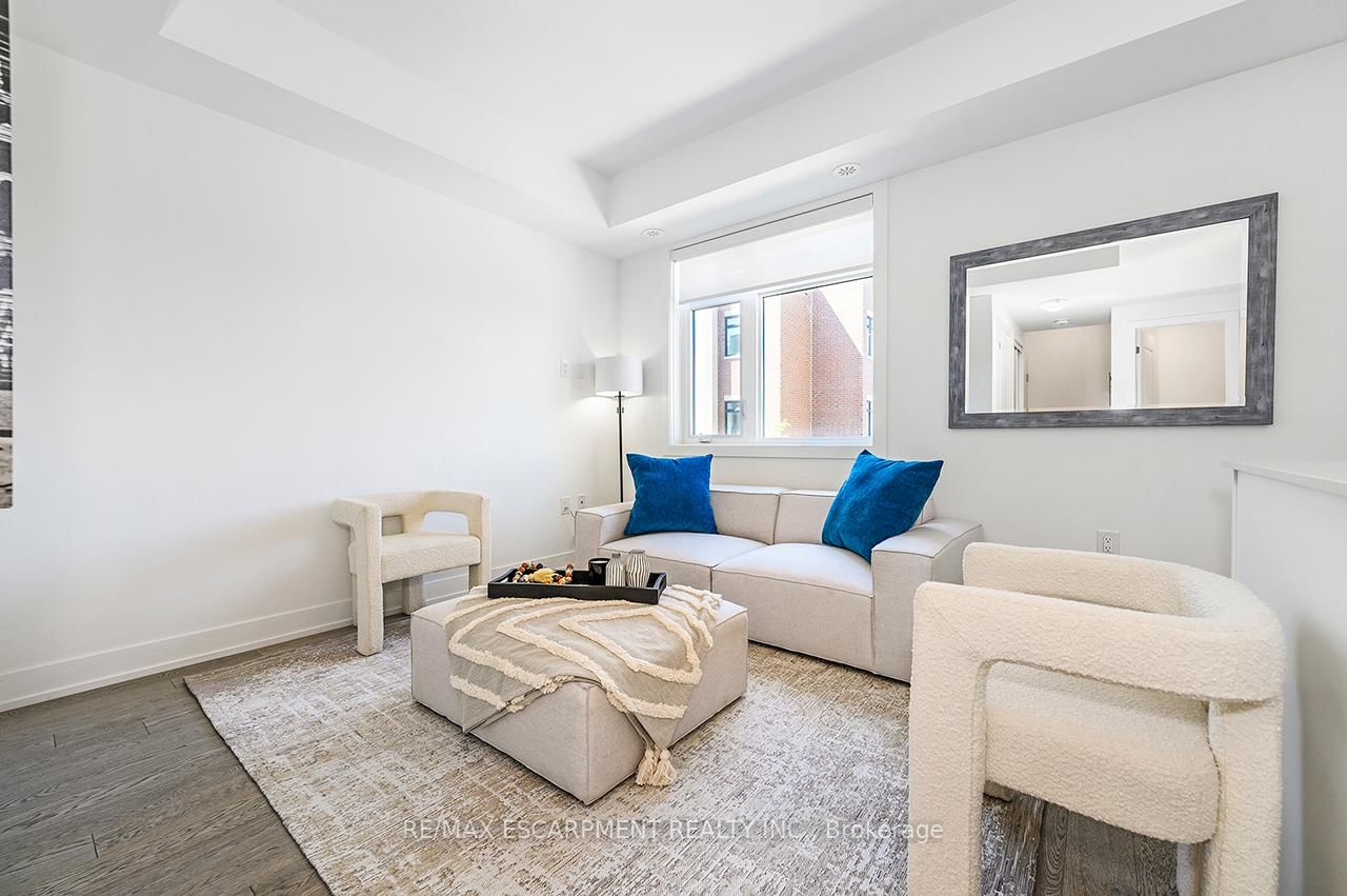 Townhouse for sale at 251-1075 Douglas McCurdy Common, Mississauga, Ontario, L5G 0C6 - Lakeview - MLS: W12837008