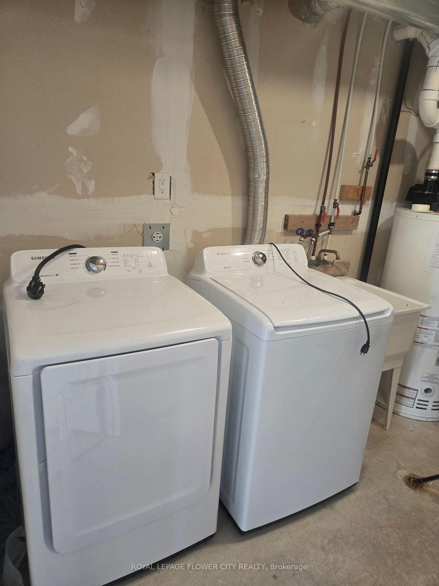 Townhouse for sale at 495 Mcjannett Avenue, Milton, Ontario, L9T 7T8 - Harrison - MLS: W12837992