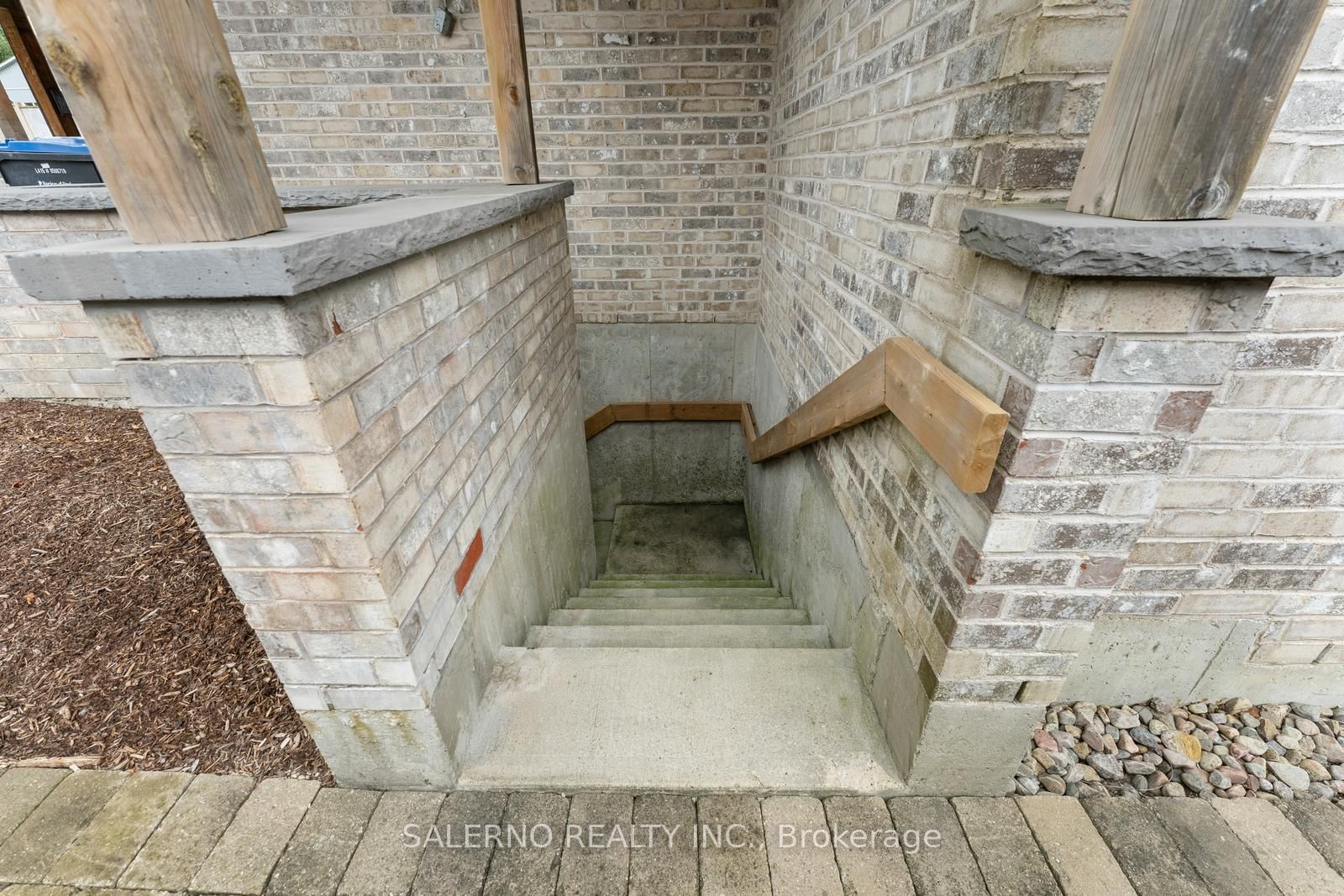 Detached House for sale at 7 Dolan Drive, Caledon, Ontario, L7E 0E1 - Palgrave - MLS: W12838124